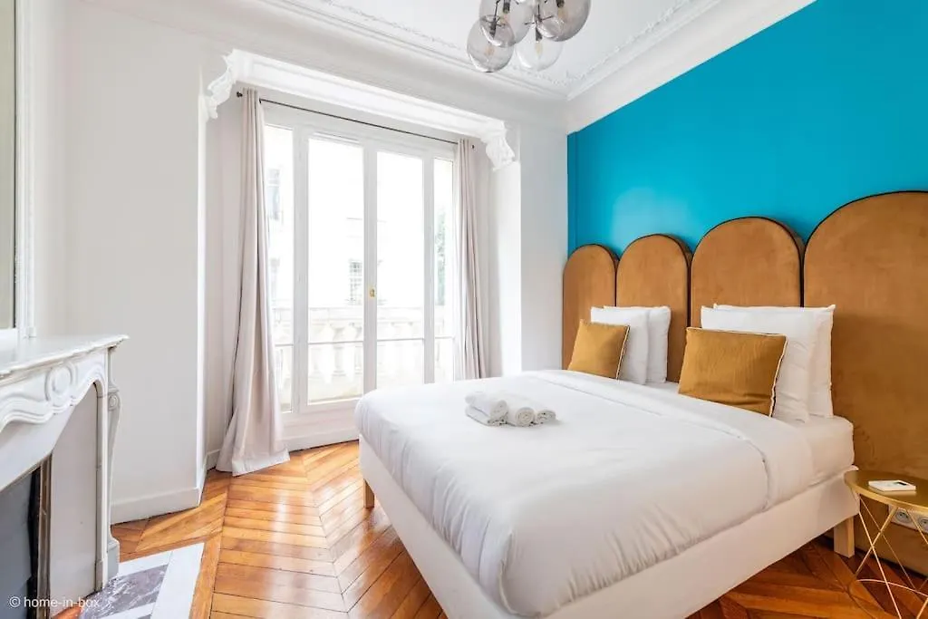 Le Delon - Passy Tour Eiffel A Pied - 5personnes- Climatisation Apartament *